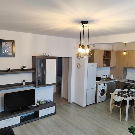 Beach View Apartment Navodari Bagian luar foto