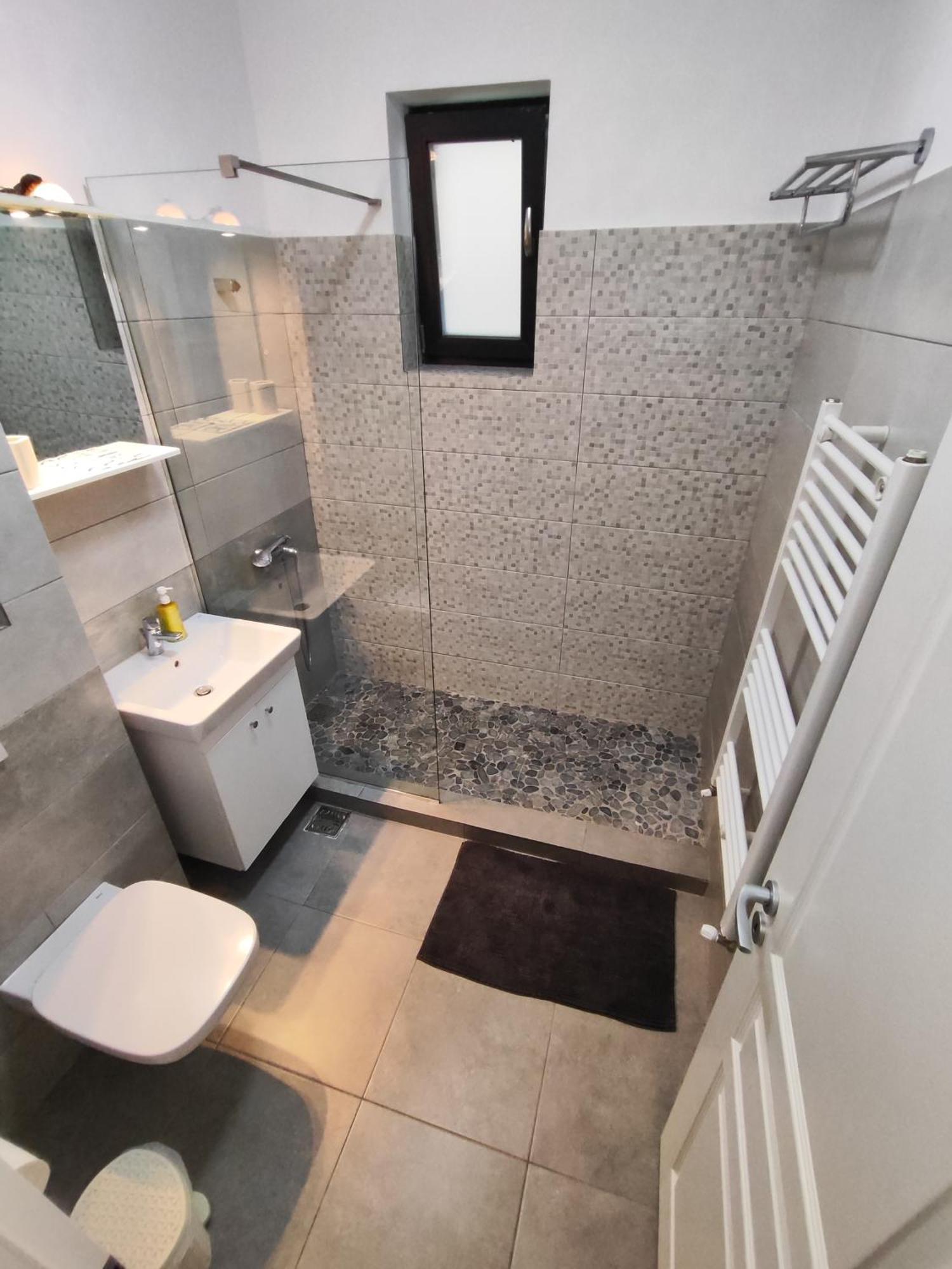 Beach View Apartment Navodari Bagian luar foto