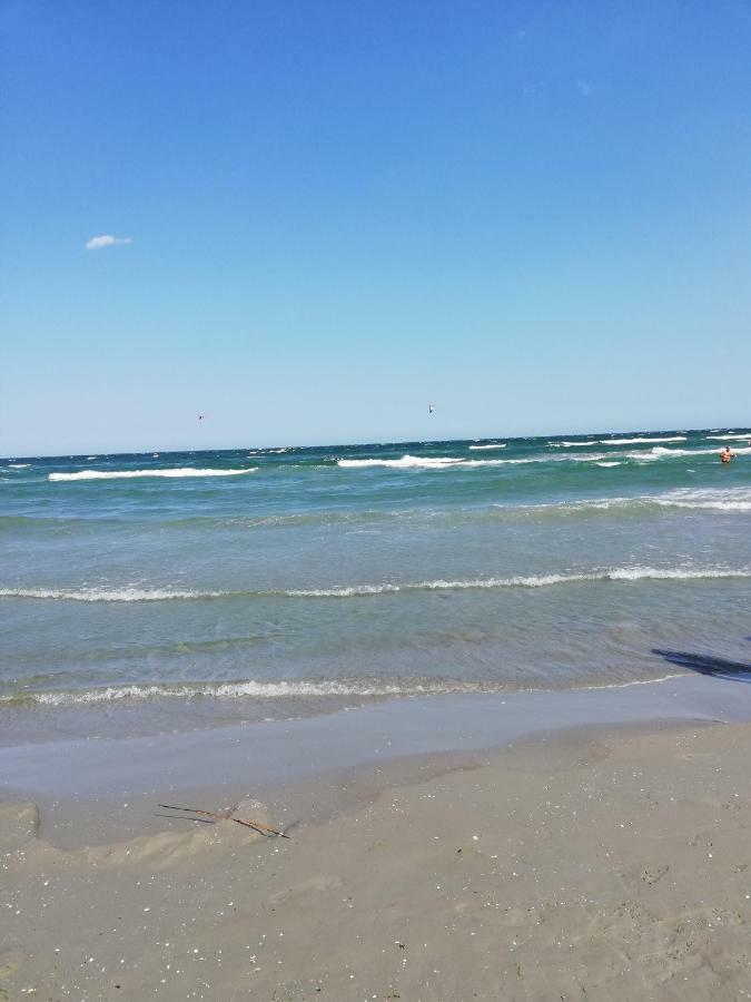 Beach View Apartment Navodari Bagian luar foto
