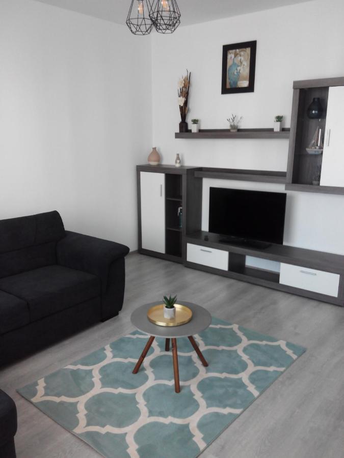 Beach View Apartment Navodari Bagian luar foto